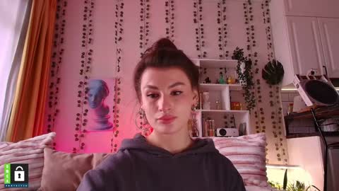 Alina online show from 04-17-26, 04:37