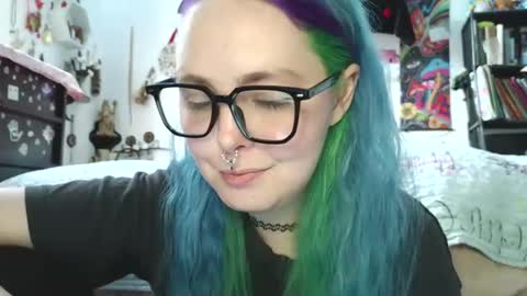 Snapshot of lilemmy1999 chatting on 02-19-25, 08:10 emily ryanson online show from 02-19-25, 08:10