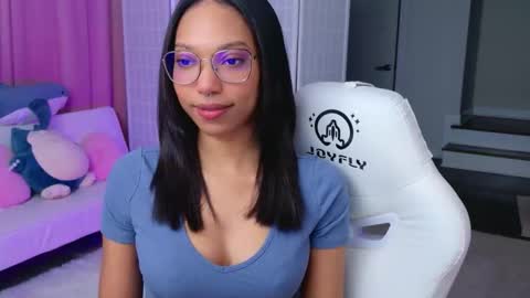 Snapshot of lileviemarie chatting on 03-04-26, 02:39 evie online show from 03-04-26, 02:39