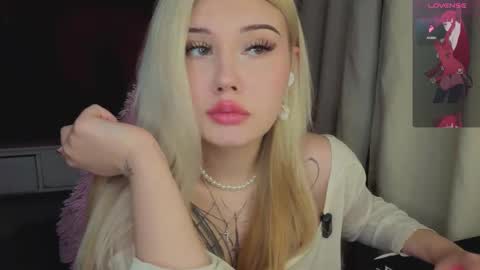 Snapshot of lilhornyprincess chatting on 10-15-25, 06:52 Nika and Lori online show from 10-15-25, 06:52