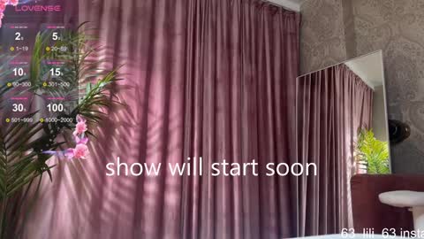 Lili online show from 11-16-25, 02:33