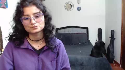 Snapshot of lili_clan chatting on 09-17-25, 02:13 lili_clan online show from 09-17-25, 02:13