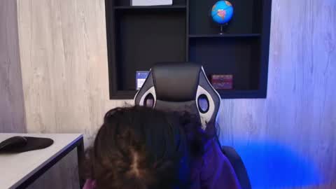 Snapshot of lili_clan chatting on 10-03-25, 02:47 lili_clan online show from 10-03-25, 02:47