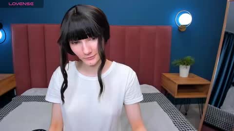 Snapshot of lili_flowerr chatting on 03-11-25, 05:38 Lilli follow me kiss online show from 03-11-25, 05:38