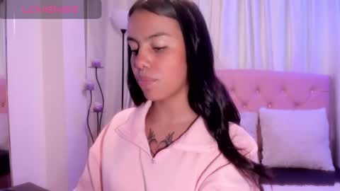 Lili  online show from 10-22-25, 09:25