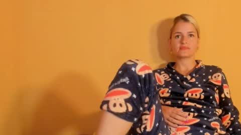 Lili online show from 01-08-26, 09:50