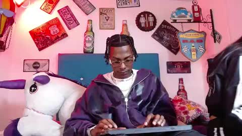 lili_roussi online show from 12-04-25, 01:48