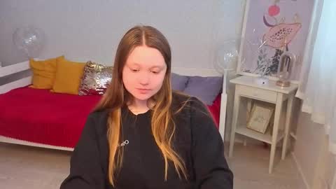 Lilian online show from 03-16-26, 12:53