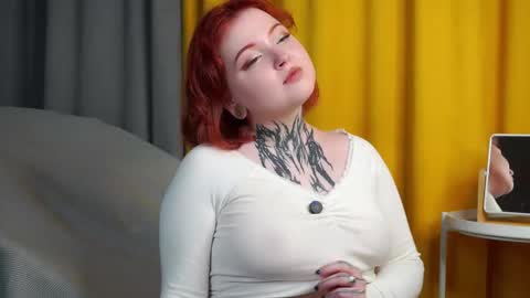 Snapshot of lilianadao chatting on 09-20-25, 01:45 Anika online show from 09-20-25, 01:45