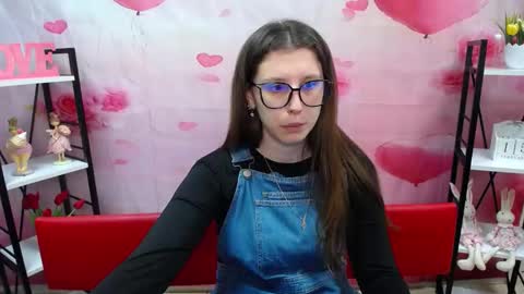 Snapshot of lilianashine chatting on 02-15-26, 11:52 lilianashine online show from 02-15-26, 11:52
