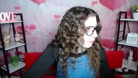 Snapshot of lilianashine chatting on 02-24-26, 06:11 lilianashine online show from 02-24-26, 06:11