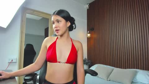 Snapshot of liliand_ chatting on 09-25-25, 12:14 L I L I online show from 09-25-25, 12:14