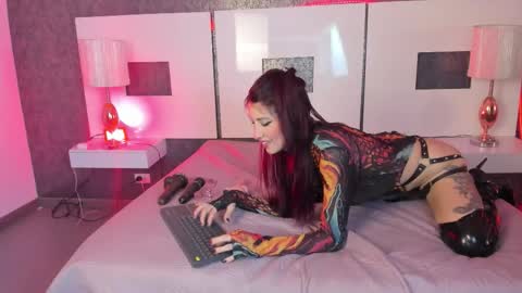 Snapshot of lilianferrara chatting on 02-13-26, 09:55 Liliana online show from 02-13-26, 09:55