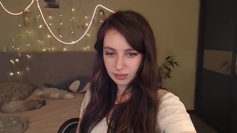 Lilu online show from 11-10-25, 03:49