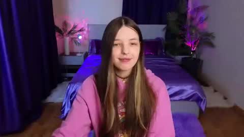 Lili Bakery online show from 12-07-24, 03:36