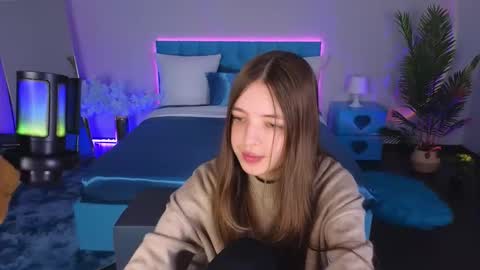 Lili Bakery online show from 10-06-25, 01:36