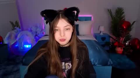 Lili Bakery online show from 02-13-26, 03:24