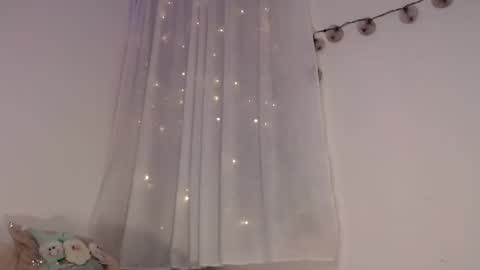 Snapshot of lilicum301 chatting on 01-22-25, 09:43 your love online show from 01-22-25, 09:43