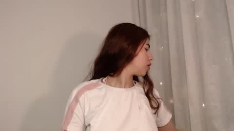 Snapshot of lilicum301 chatting on 02-19-25, 10:31 your love online show from 02-19-25, 10:31