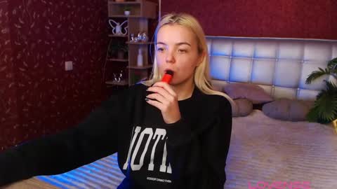 Lilie online show from 02-07-25, 10:52