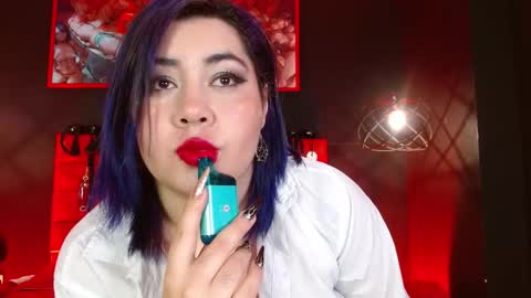 Snapshot of lilih_golden chatting on 10-23-25, 11:42 LILIH online show from 10-23-25, 11:42