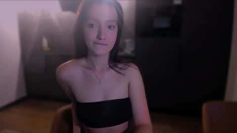 Snapshot of lililaluna chatting on 12-10-24, 01:00 ... online show from 12-10-24, 01:00