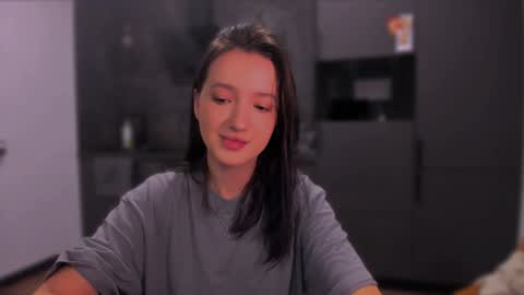 Snapshot of lililaluna chatting on 12-12-24, 01:28 ... online show from 12-12-24, 01:28