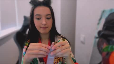 Snapshot of lililaluna chatting on 01-14-25, 09:56 ... online show from 01-14-25, 09:56