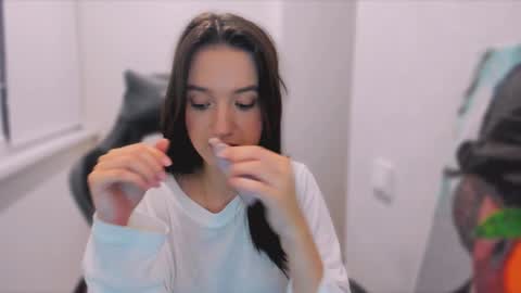 Snapshot of lililaluna chatting on 01-14-25, 03:36 ... online show from 01-14-25, 03:36