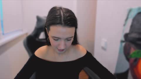 Snapshot of lililaluna chatting on 01-15-25, 12:47 ... online show from 01-15-25, 12:47