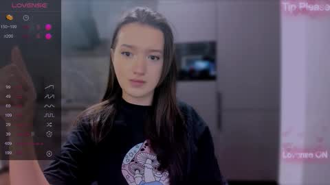 Snapshot of lililaluna chatting on 09-29-25, 08:13 ... online show from 09-29-25, 08:13