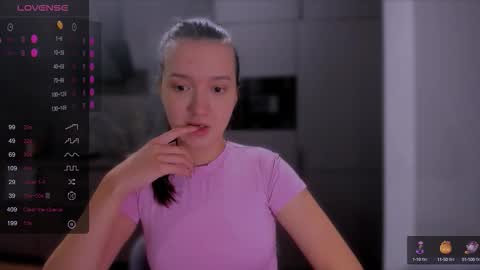 Snapshot of lililaluna chatting on 10-05-25, 07:45 ... online show from 10-05-25, 07:45