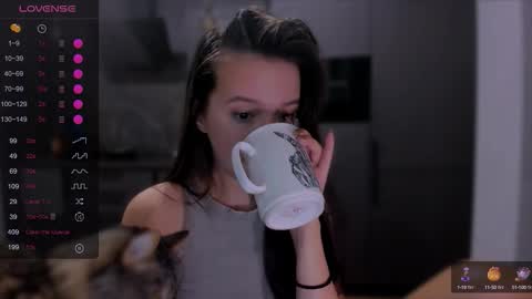 Snapshot of lililaluna chatting on 10-12-25, 07:02 ... online show from 10-12-25, 07:02