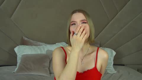 LiliLinn online show from 02-05-25, 08:00