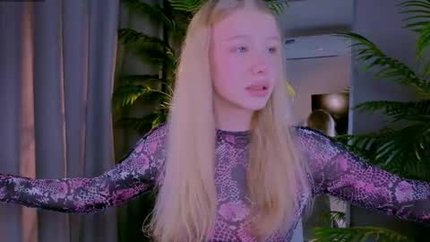 lililok101 online show from 03-19-26, 03:32