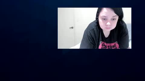 Snapshot of lilimariexx chatting on 02-17-25, 09:19 Lili Marie online show from 02-17-25, 09:19