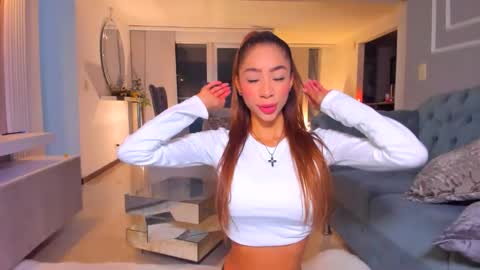 Lili  online show from 01-11-26, 03:11