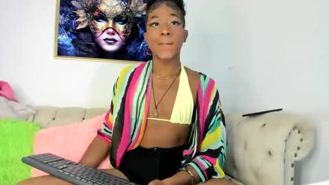 Snapshot of lilit2005_ chatting on 02-14-25, 08:59 lilit2005_ online show from 02-14-25, 08:59