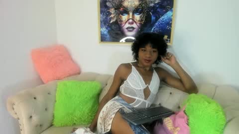 Snapshot of lilit2005_ chatting on 02-27-25, 03:59 lilit2005_ online show from 02-27-25, 03:59