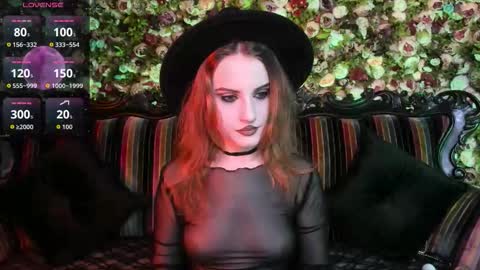 lilit_el_ online show from 11-28-25, 01:58