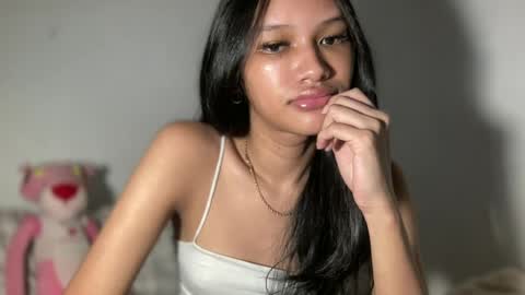 Snapshot of lilit_sensual chatting on 06-25-26, 02:44 Chloe online show from 06-25-26, 02:44