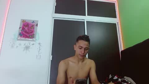 Snapshot of lilith_and_marcusblain chatting on 09-14-25, 09:03 Lili  Marcus online show from 09-14-25, 09:03