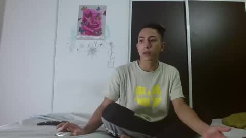 Snapshot of lilith_and_marcusblain chatting on 09-18-25, 09:39 Lili  Marcus online show from 09-18-25, 09:39