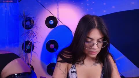 Lilith and Khloe  online show from 11-14-25, 11:31