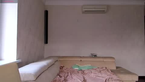 Snapshot of lilith_lutherlow chatting on 02-14-25, 12:25 lilith online show from 02-14-25, 12:25