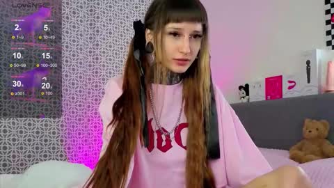 lilith_poison online show from 01-09-26, 06:10