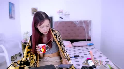 Snapshot of lilith_skinny1 chatting on 10-22-25, 11:54 Lilith online show from 10-22-25, 11:54