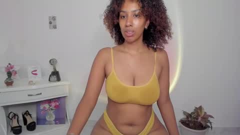 Snapshot of lilith_vision chatting on 02-16-25, 03:58 Alejandra online show from 02-16-25, 03:58