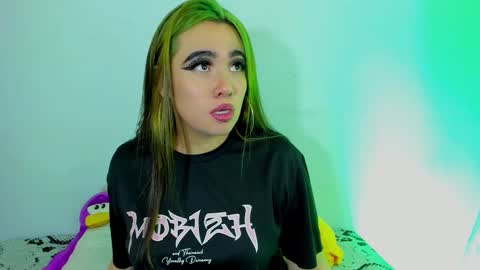 Snapshot of lilith_zenith20 chatting on 11-16-25, 03:56 Lilith online show from 11-16-25, 03:56