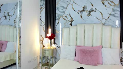 Lilith  online show from 11-21-25, 04:44